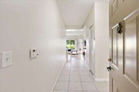 Copropriété à louer à Wellington, Floride: 2 chambres, 90.58 m2 № 2180010 - photo 4