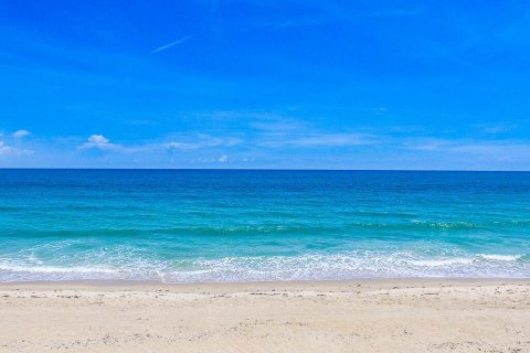Condo in Hutchinson Island South, Florida, 3 bedrooms № 2246574 - photo 26