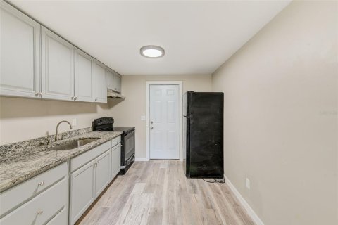 Duplex à vendre à Tampa, Floride: 2 chambres, 120.4 m2 № 1837091 - photo 24