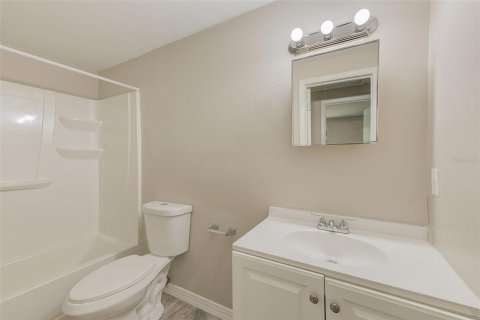 Duplex à vendre à Tampa, Floride: 2 chambres, 120.4 m2 № 1837091 - photo 28