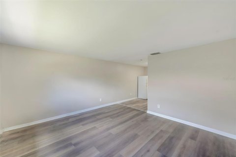 Duplex à vendre à Tampa, Floride: 2 chambres, 120.4 m2 № 1837091 - photo 11