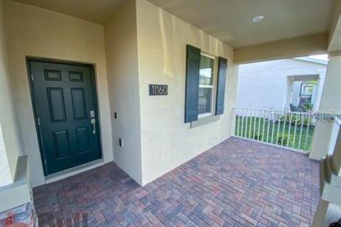 House in Orlando, Florida 5 bedrooms, 228.63 sq.m. № 1853900 - photo 6