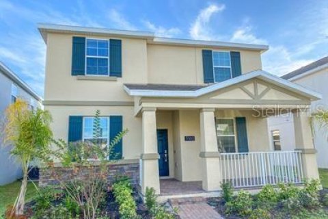 House in Orlando, Florida 5 bedrooms, 228.63 sq.m. № 1853900 - photo 2