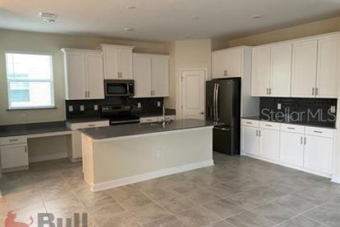 House in Orlando, Florida 5 bedrooms, 228.63 sq.m. № 1853900 - photo 9