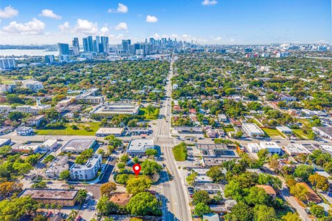 Immobilier commercial à vendre à Miami, Floride № 2052518 - photo 4
