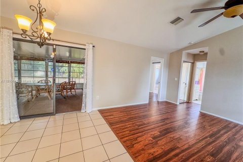 House in LaBelle, Florida 2 bedrooms, 85.47 sq.m. № 1770459 - photo 13