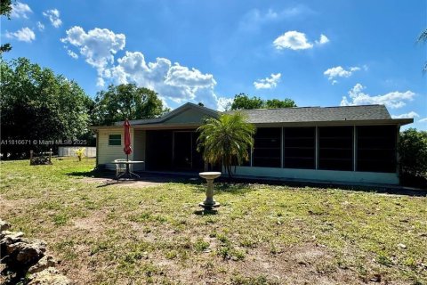 House in LaBelle, Florida 2 bedrooms, 85.47 sq.m. № 1770459 - photo 30