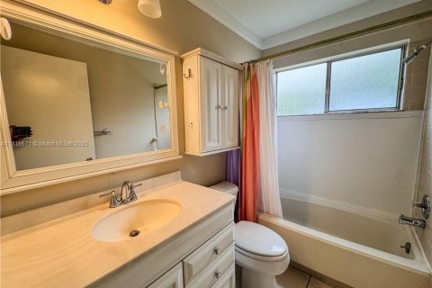 House in LaBelle, Florida 2 bedrooms, 85.47 sq.m. № 1770459 - photo 22