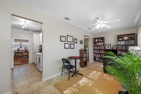 Condominio en venta en Saint Petersburg, Florida, 2 dormitorios, 93.83 m2 № 2093823 - foto 24