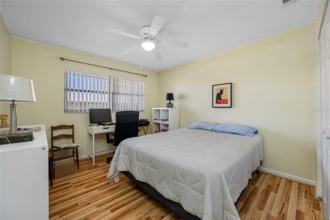 Condominio en venta en Saint Petersburg, Florida, 2 dormitorios, 93.83 m2 № 2093823 - foto 27