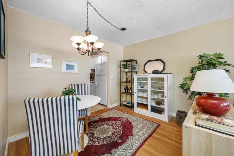 Condominio en venta en Saint Petersburg, Florida, 2 dormitorios, 93.83 m2 № 2093823 - foto 7
