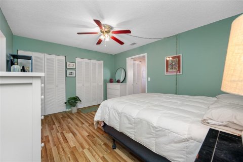 Condominio en venta en Saint Petersburg, Florida, 2 dormitorios, 93.83 m2 № 2093823 - foto 18