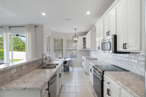 House in Orlando, Florida 5 bedrooms, 254.46 sq.m. № 1757569 - photo 17