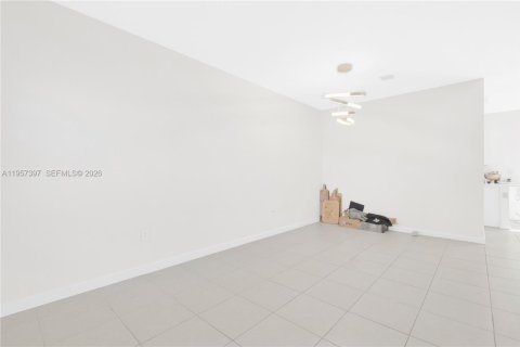 Townhouse in Homestead, Florida 3 bedrooms, 123.65 sq.m. № 2011430 - photo 21