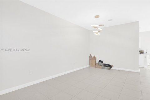 Townhouse in Homestead, Florida 3 bedrooms, 123.65 sq.m. № 2011430 - photo 20
