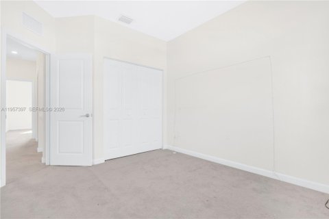 Townhouse in Homestead, Florida 3 bedrooms, 123.65 sq.m. № 2011430 - photo 11