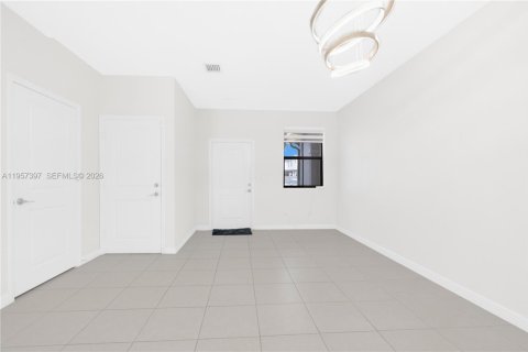 Townhouse in Homestead, Florida 3 bedrooms, 123.65 sq.m. № 2011430 - photo 2