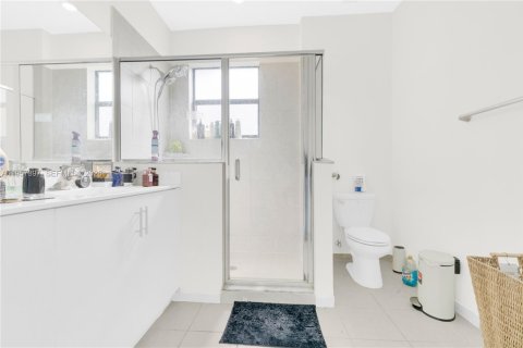 Townhouse in Homestead, Florida 3 bedrooms, 123.65 sq.m. № 2011430 - photo 9