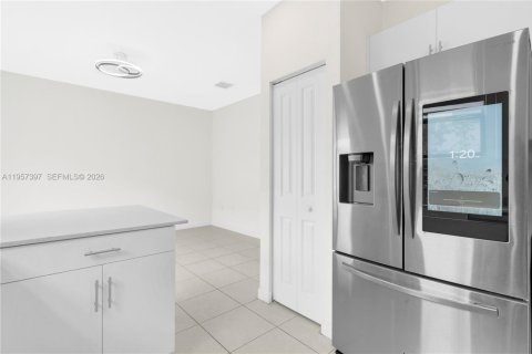 Townhouse in Homestead, Florida 3 bedrooms, 123.65 sq.m. № 2011430 - photo 23