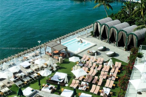 Condo in Miami Beach, Florida  № 1953638 - photo 11