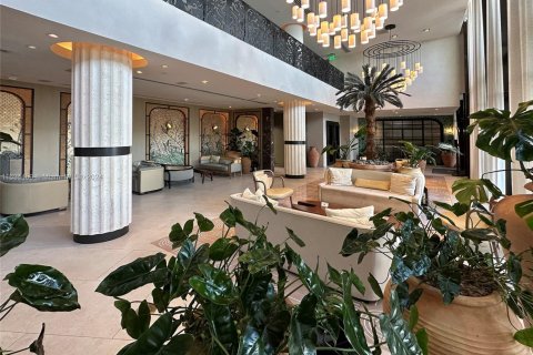 Condo in Miami Beach, Florida  № 1953638 - photo 18