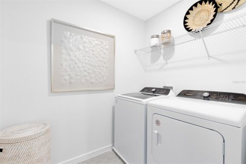 Adosado en venta en Kissimmee, Florida, 3 dormitorios, 144.28 m2 № 1902625 - foto 21