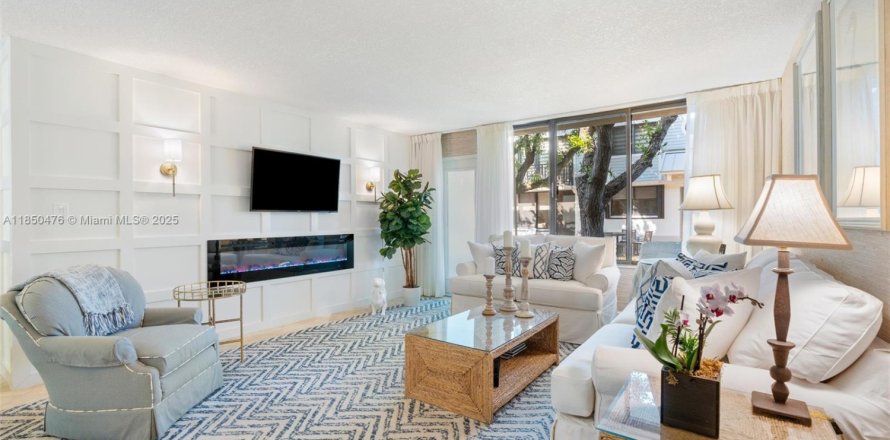 Condo in Fort Lauderdale, Florida, 3 bedrooms  № 1855158
