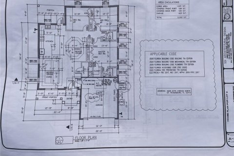 House in Saint Petersburg, Florida 3 bedrooms, 142.23 sq.m. № 1589982 - photo 7