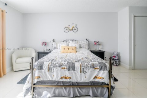 Condo in Lauderhill, Florida, 1 bedroom  № 2023370 - photo 22