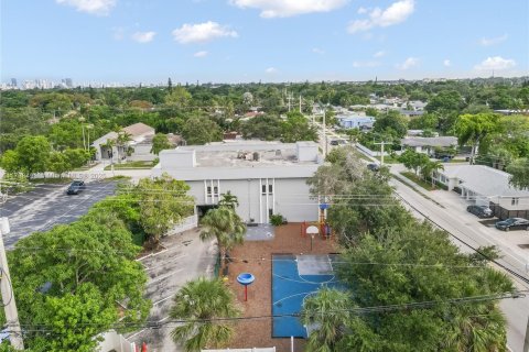 Купить коммерческую недвижимость в Холливуд, Флорида № 1981875 - фото 3