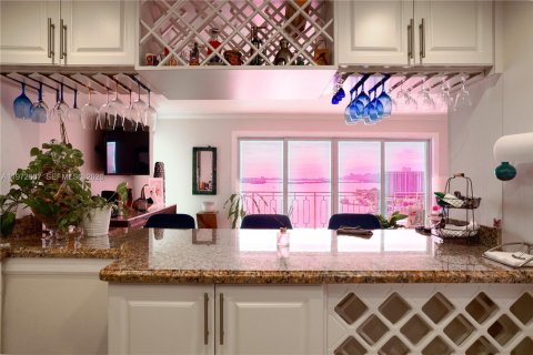Condominio en venta en Miami, Florida, 2 dormitorios, 127.93 m2 № 2033168 - foto 7