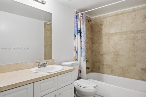 Condo in Weston, Florida, 2 bedrooms № 2076610 - photo 16
