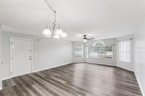 Condo in Kissimmee, Florida, 3 bedrooms  № 2109549 - photo 18