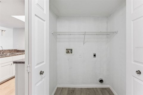 Condo in Kissimmee, Florida, 3 bedrooms  № 2109549 - photo 11
