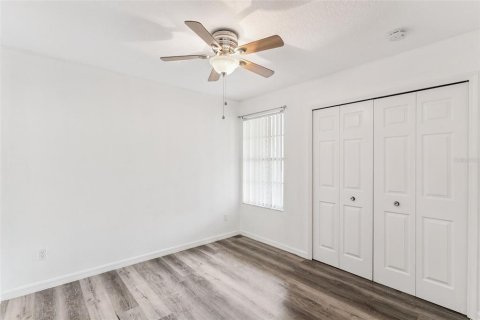 Condo in Kissimmee, Florida, 3 bedrooms  № 2109549 - photo 9