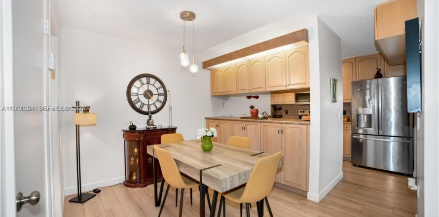 Adosado en Davie, Florida 3 dormitorios, 138.24 m2 № 2007358