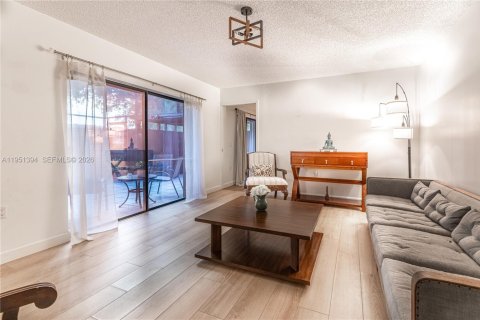 Adosado en venta en Davie, Florida, 3 dormitorios, 138.24 m2 № 2007358 - foto 6