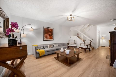 Adosado en venta en Davie, Florida, 3 dormitorios, 138.24 m2 № 2007358 - foto 5