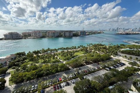 Condominio en venta en Miami Beach, Florida, 2 dormitorios, 96.8 m2 № 1994345 - foto 5