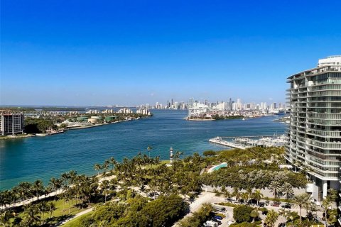 Condominio en venta en Miami Beach, Florida, 2 dormitorios, 96.8 m2 № 1994345 - foto 3