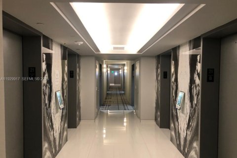 Condominio en venta en Miami Beach, Florida, 2 dormitorios, 96.8 m2 № 1994345 - foto 21