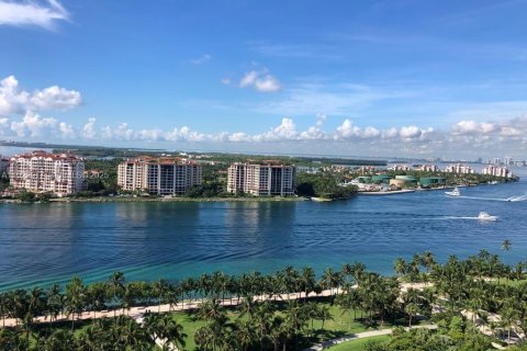 Condominio en venta en Miami Beach, Florida, 2 dormitorios, 96.8 m2 № 1994345 - foto 8