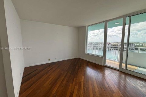 Condominio en venta en Miami Beach, Florida, 2 dormitorios, 96.8 m2 № 1994345 - foto 16