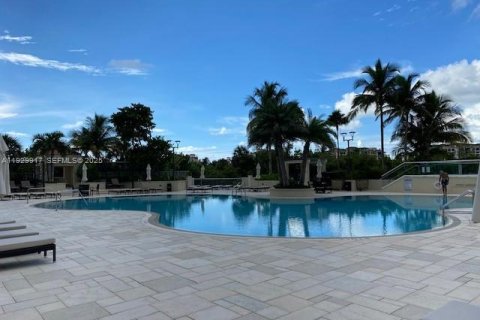 Condominio en venta en Miami Beach, Florida, 2 dormitorios, 96.8 m2 № 1994345 - foto 25