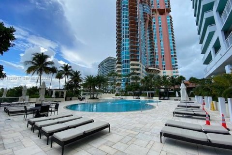Condominio en venta en Miami Beach, Florida, 2 dormitorios, 96.8 m2 № 1994345 - foto 27