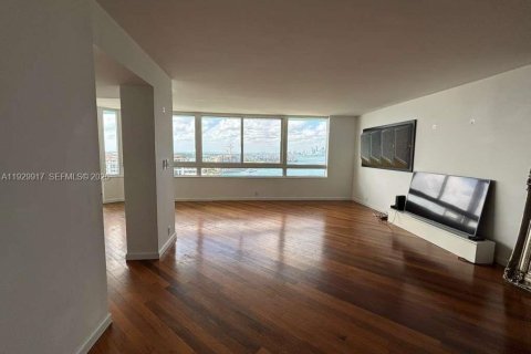 Condominio en venta en Miami Beach, Florida, 2 dormitorios, 96.8 m2 № 1994345 - foto 11