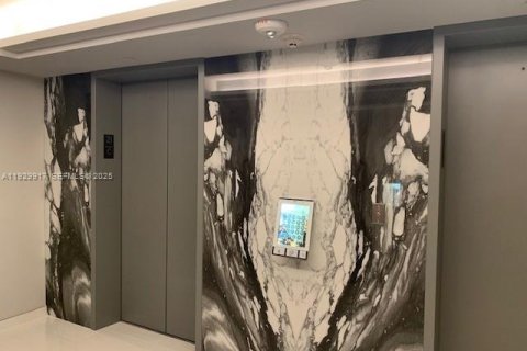 Condominio en venta en Miami Beach, Florida, 2 dormitorios, 96.8 m2 № 1994345 - foto 22