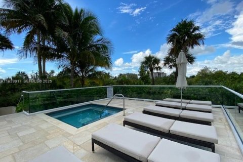 Condominio en venta en Miami Beach, Florida, 2 dormitorios, 96.8 m2 № 1994345 - foto 28