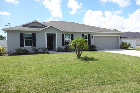 Villa ou maison à vendre à Palm Coast, Floride: 4 chambres, 190.54 m2 № 2356105 - photo 2
