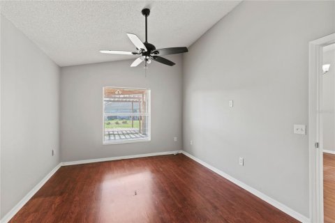 House in Kissimmee, Florida 3 bedrooms, 139.45 sq.m. № 1853549 - photo 11